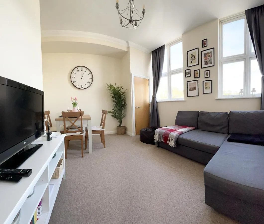 Cosy Town Centre Apartment Close To Beach Bournemouth